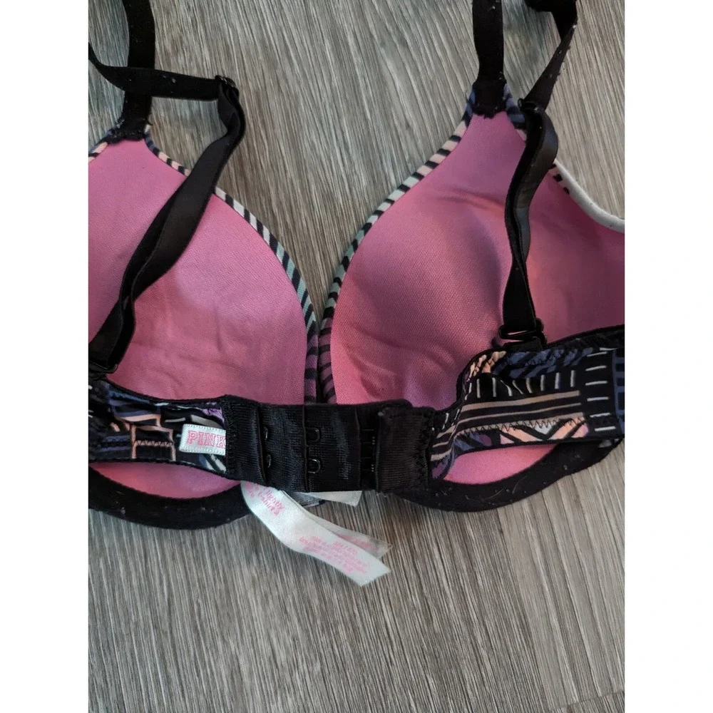 Victorias Secret PINK‎ 32A Wear everywhere T-shirt lightly lined underwire bra